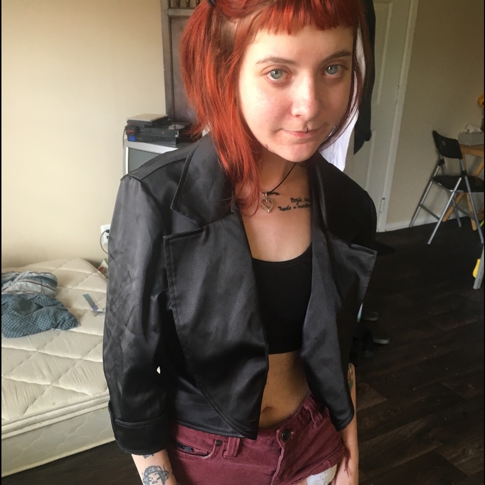 Half cut polyester jacket